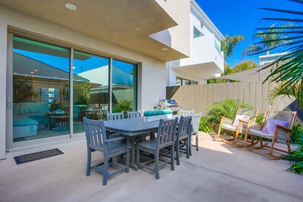 Сasa de vacaciones Ocean-view Blocks To With Private Hot Tub & Rooftop Deck San Diego