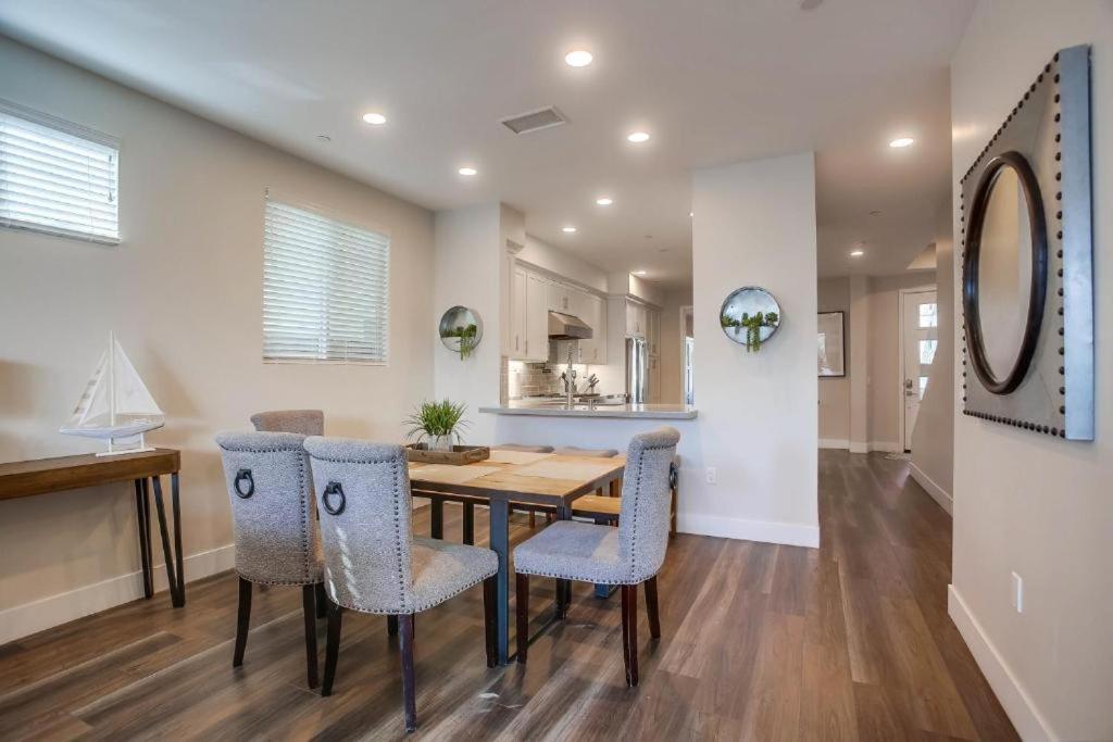 Ocean-view Blocks To With Private Hot Tub & Rooftop Deck Сasa de vacaciones San Diego